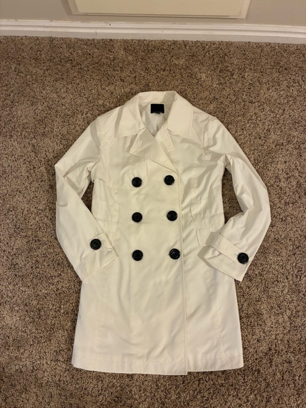The Limited White Double-Breasted Trench Jacket w Black Buttons Medium Minimal